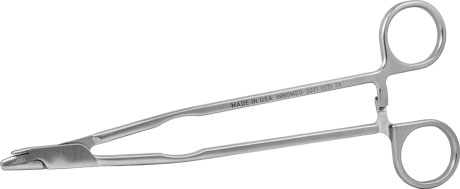 Bates Needle Holder with Suture Cutter