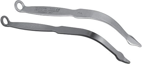 Chandler Retractor