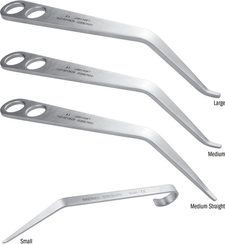 45° Knee Retractors