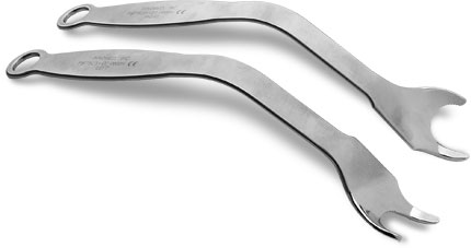 Posterior-Inferior Retractors