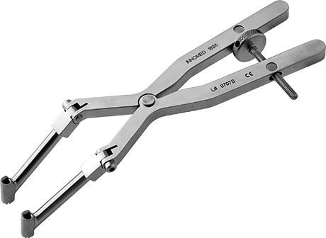 Bone Pins &ndash; Shouldered